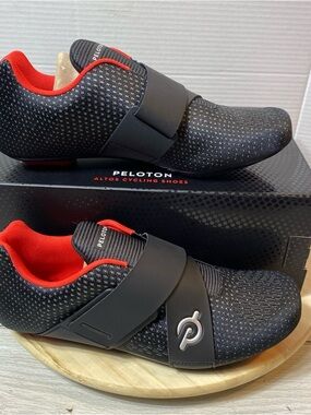 NEW Peloton Altos Cycling Shoes Black Red Cleat  Men’s 10